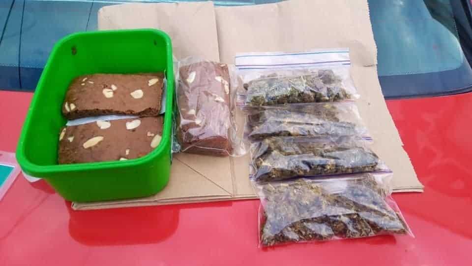 Cae por vender droga oculta en pan