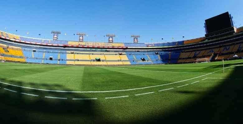 Cuidarán el césped del estadio Universitario Cuidarán el césped del estadio Universitario