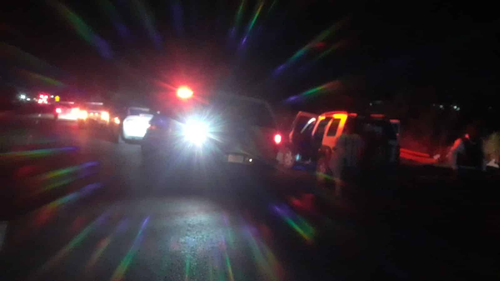 A unos minutos se negarse a recibir atención médica tras ser acuchillado en una riña en García, y ser trasladado en una camioneta particular, un joven falleció en Santa Catarina, luego de que la unidad se quedó sin gasolina