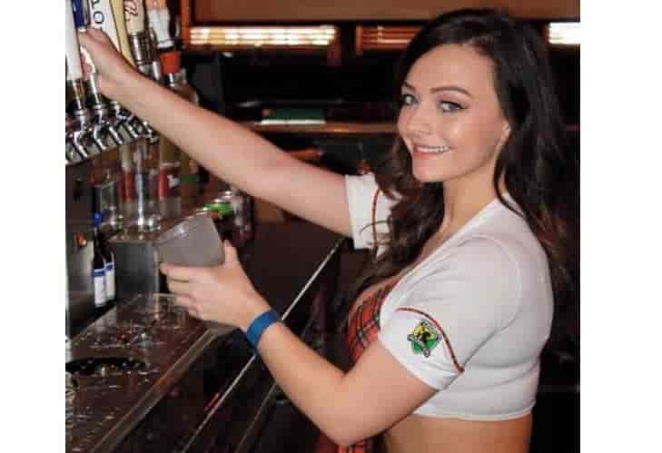 Hooters, ejemplo de cosificación de la mujer en restaurantes