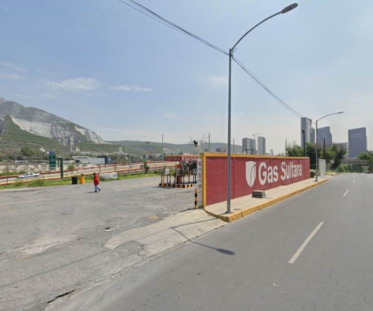 Indagan muerte de despachador de gasera