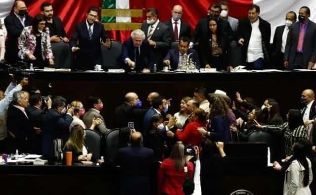 Adelantan denuncia contra el PAN por violencia de género