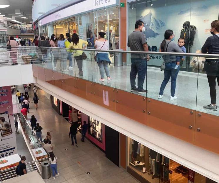 Tercera ola de Covid frenó ventas al menudeo en agosto