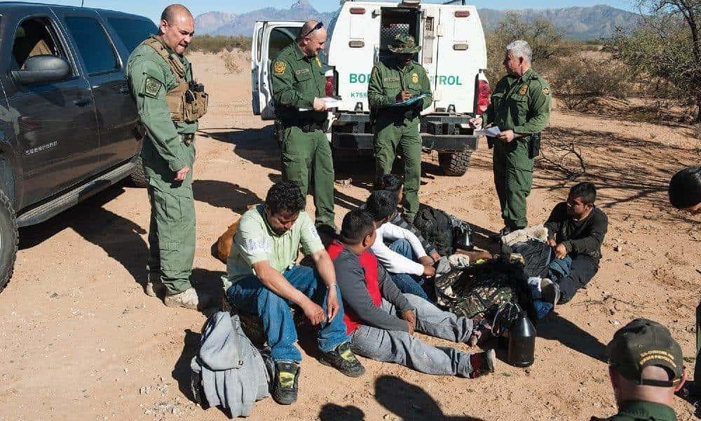 Rompe EU récord en detención de migrantes