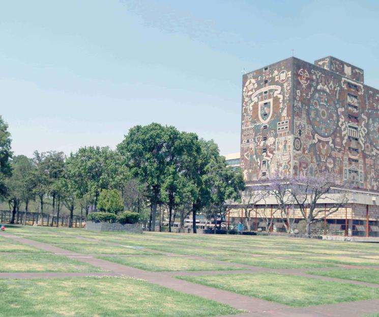 Acusa AMLO a UNAM de ser proneoliberal