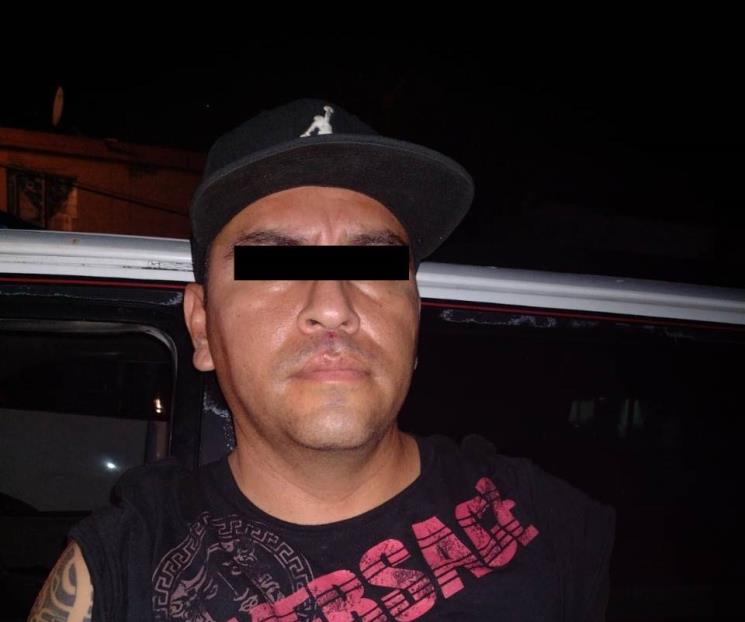 Cae en auto usado en asaltos