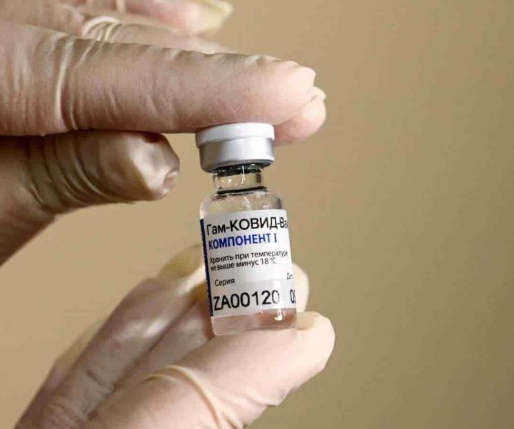 AMLO pide a OMS no se enoje y se apure a aprobar vacunas