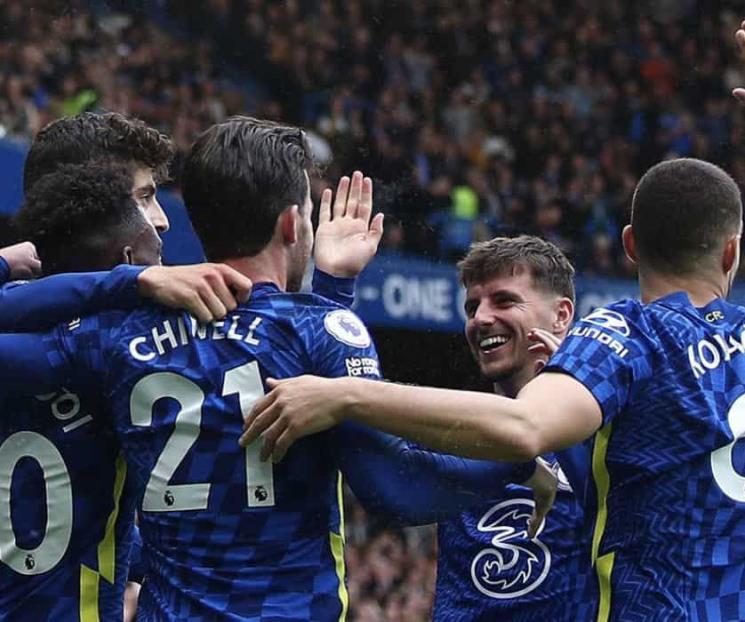 Sigue Chelsea de líder en la Premier League