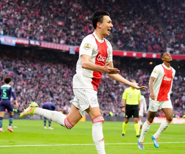 Vence Edson a Erick Gutiérrez en Clásico de Holanda