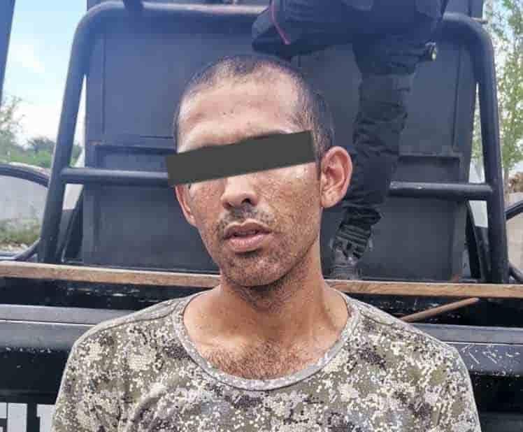 Detienen a joven por orden de aprehensión