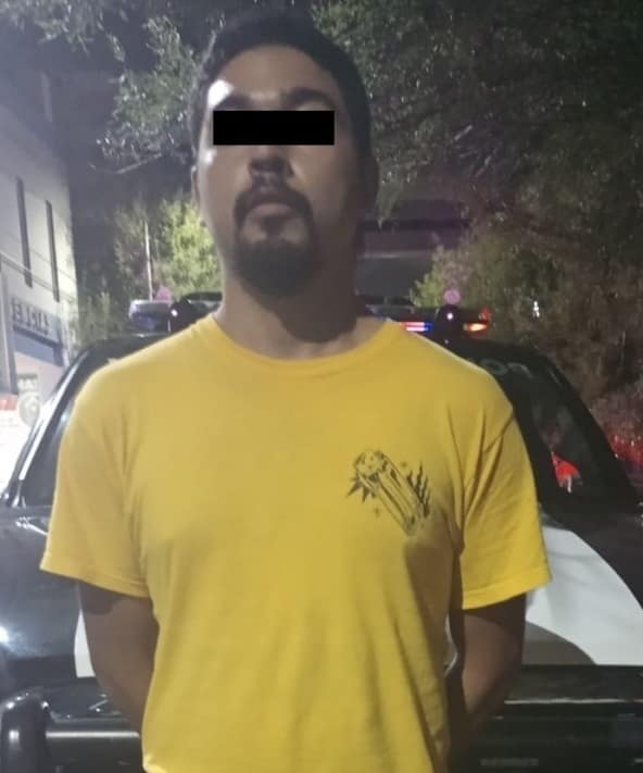 Detienen a dos jóvenes que realizaron grafiti en una pared de una casa en abandono