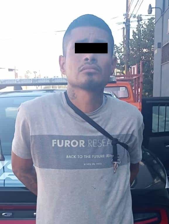 Arrestados a unos minutos de asaltar a una persona en calles de la Colonia Industrial
