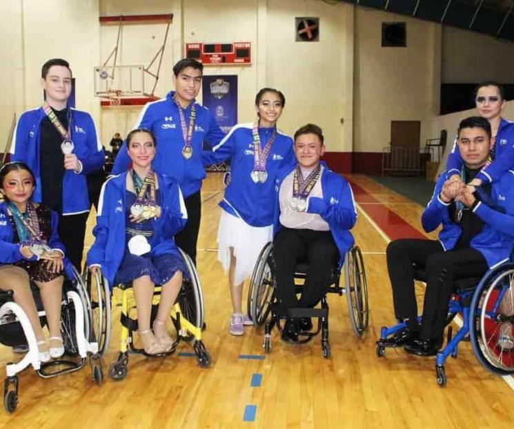 Se lucen neoloneses en el baile Se lucen neoloneses en el baile