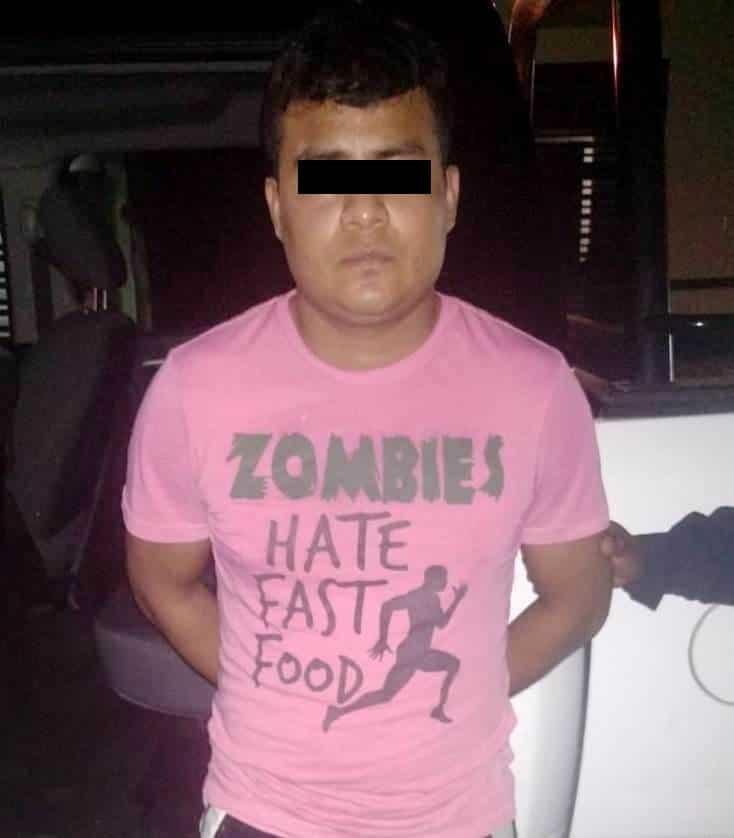 Golpea a su esposa y lo detienen