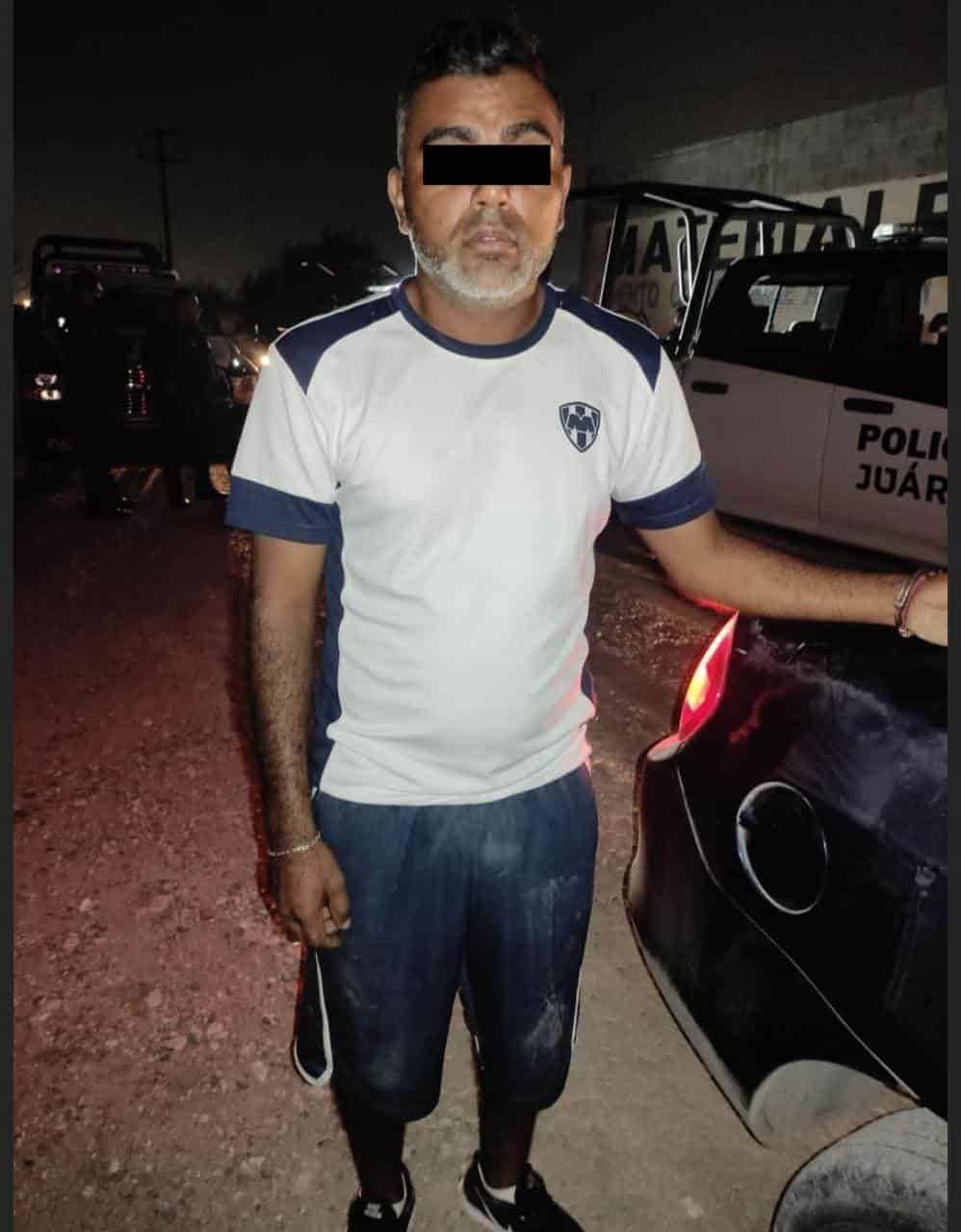 Arrestado al encontrarle dos armas de fuego, seis cargados y más de 50 cartuchos hábiles