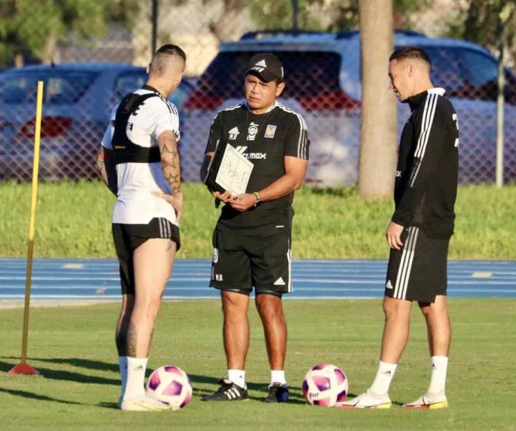 Practican Tigres en Cedeco; define Herrera cuadro