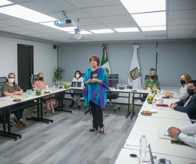 Capacita la SE a docentes sobre estrés por pandemia