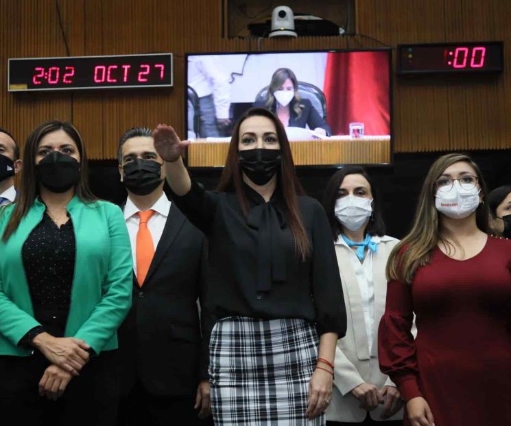 Rinde protesta nueva magistrada ante los diputados