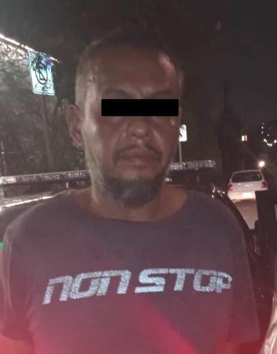 Asalta tienda y lo detienen Asalta tienda y lo detienen