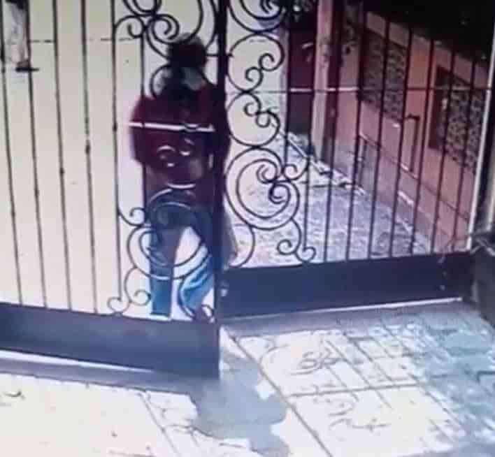 Conducían un vehículo con reporte de haber sido utilizado en el robo a un domicilio