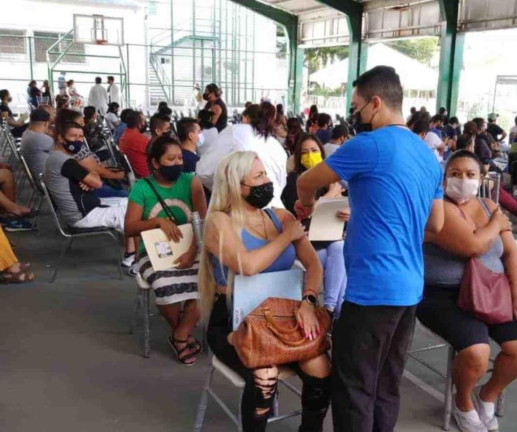 Destaca César que apodaquenses se vacunen