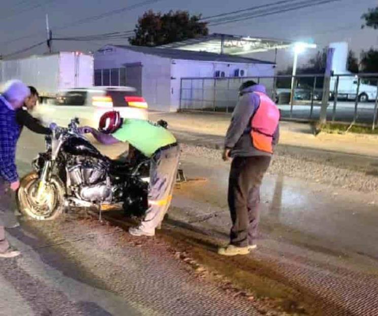 Causa choque y deja grave a motociclista