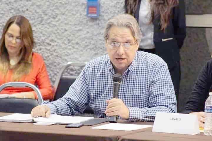 Queda agua sólo para dos meses: AyD