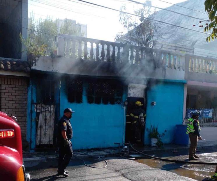 Incendia casa de sus papás