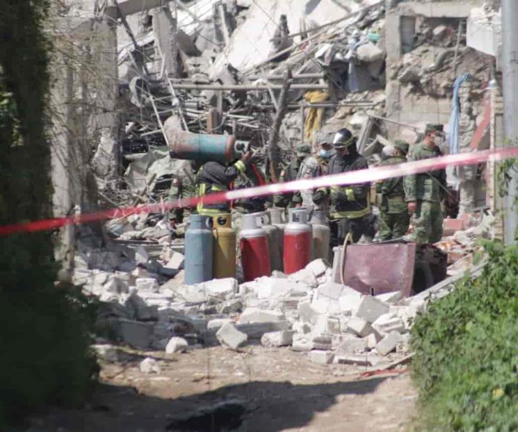 No quedó un solo vidrio completo tras explosión No quedó un solo vidrio completo tras explosión