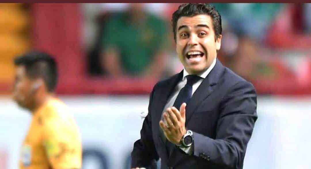 Ratifican Chivas a Leaño en el timón