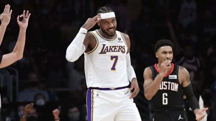 Lakers, con apuros, logran quinto triunfo