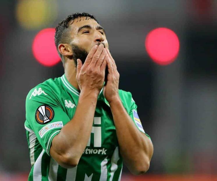 Golean en Europa League al Betis de Guardado