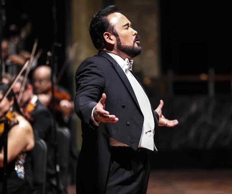 Javier Camarena brinda homenaje a Caruso
