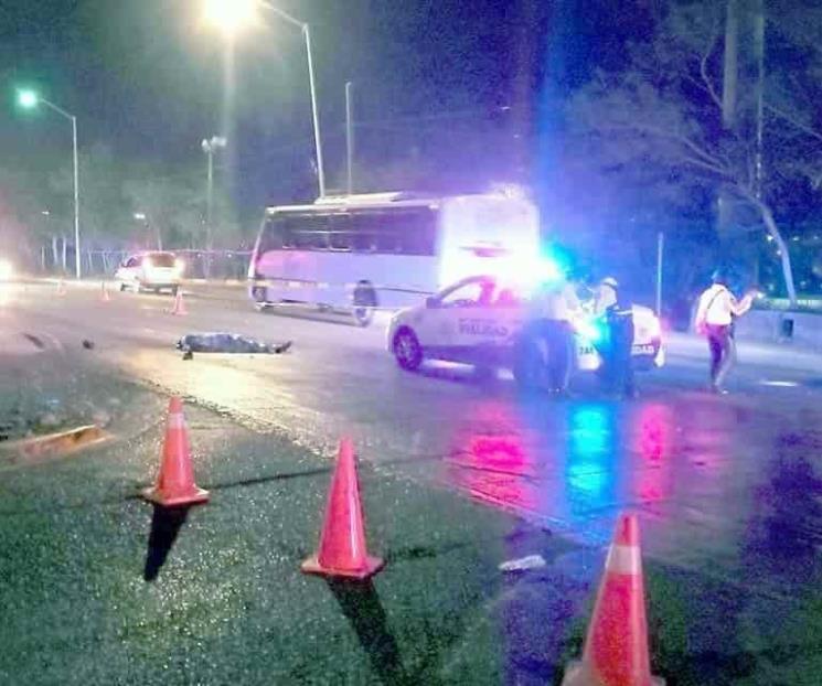 Muere hombre atropellado en Santa Catarina
