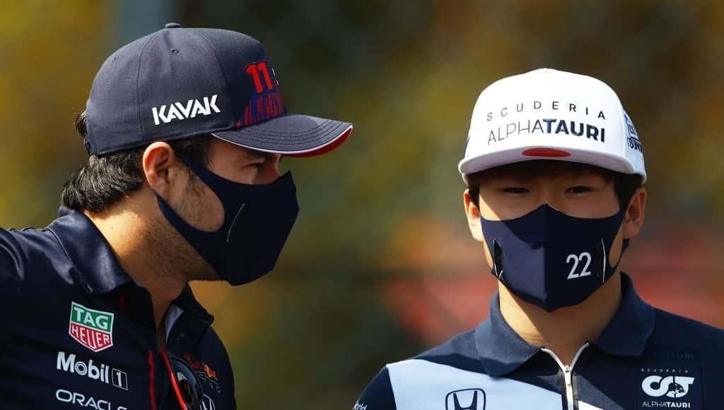 Yuki Tsunoda arruinó vuelta de Checo Pérez