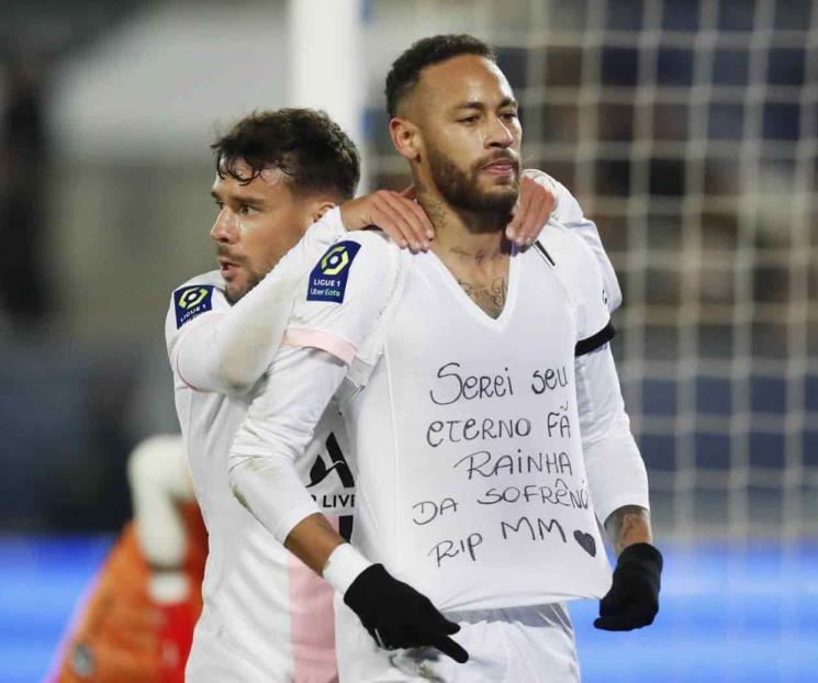 Sigue PSG de líder en Francia