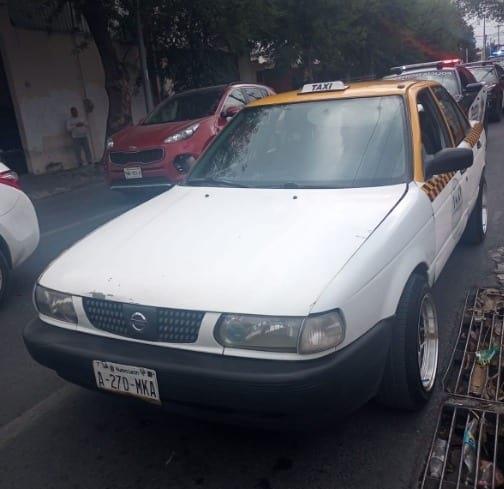 Abandonan taxi usado en hechos delictivos