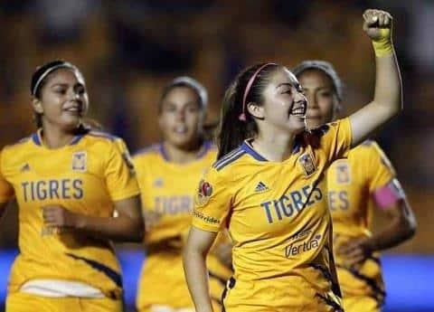 Felinas, a seguir invictas
