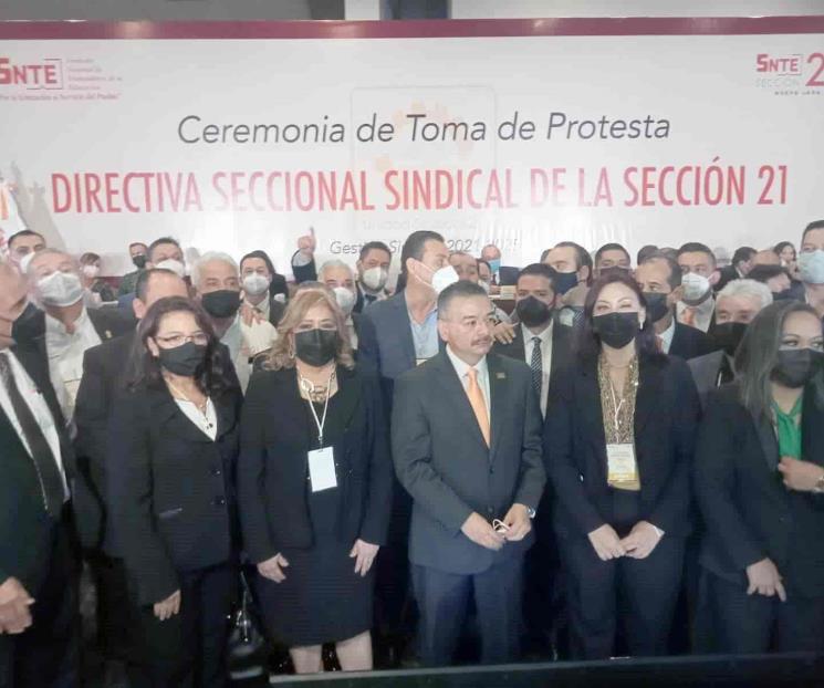 Renuevan dirigencia de Sección 21 de Maestros