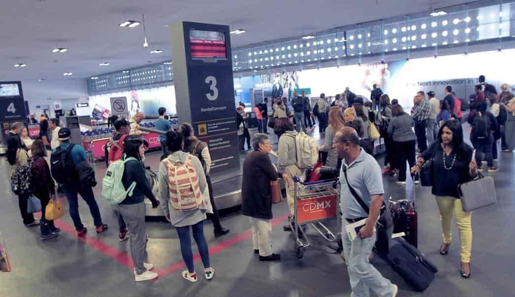 Sancionarán a aerolíneas que cobren por equipaje de mano