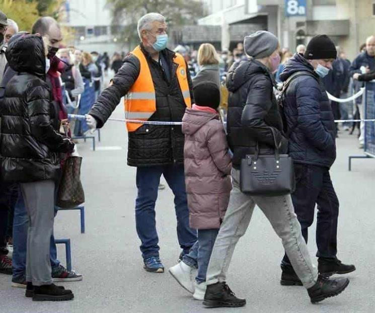 Viajan rusos a Croacia a vacunarse contra Covid