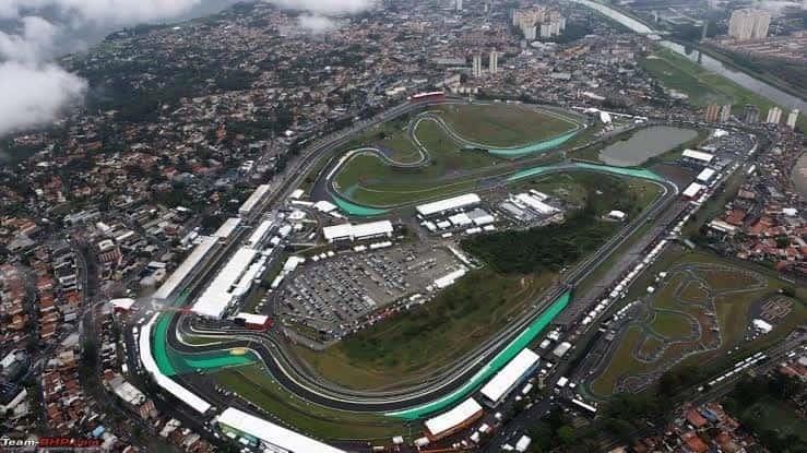 Aviones de carga de F1, varados en Miami