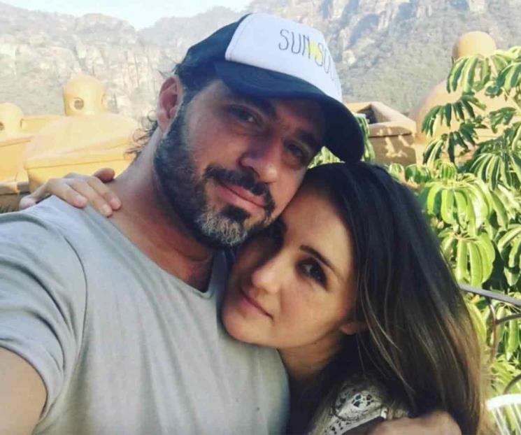 Dulce María y Paco Álvarez celebran dos años de casados