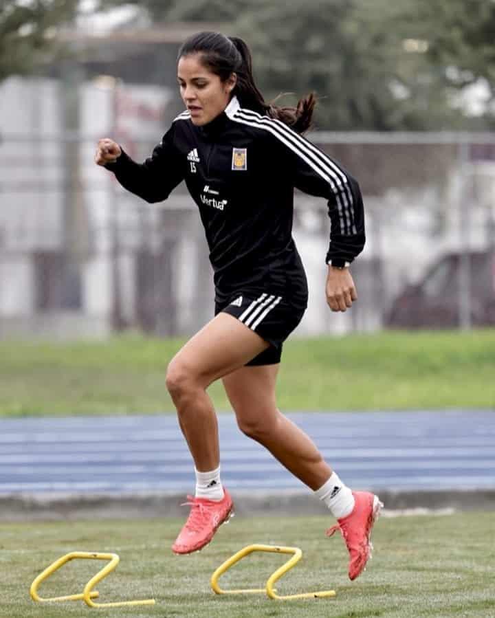 Sin parar en Tigres Femenil