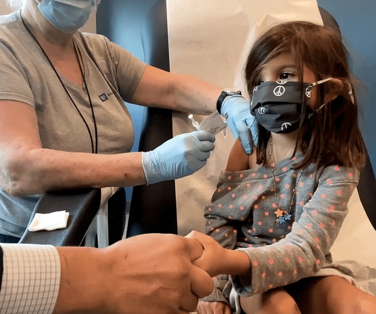 Evalúa EU vacuna Moderna para niños de 5 a 11 años