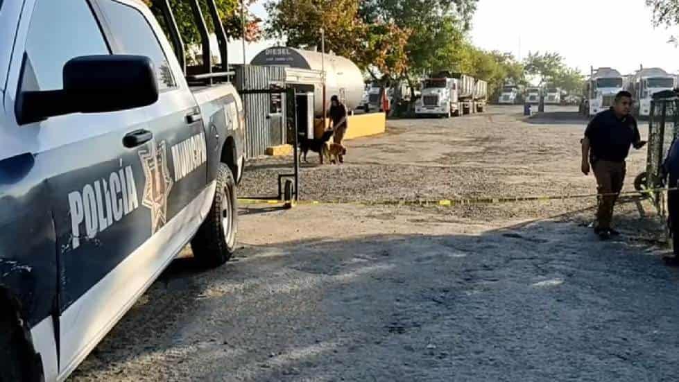 Investigan asalto en línea de tráileres