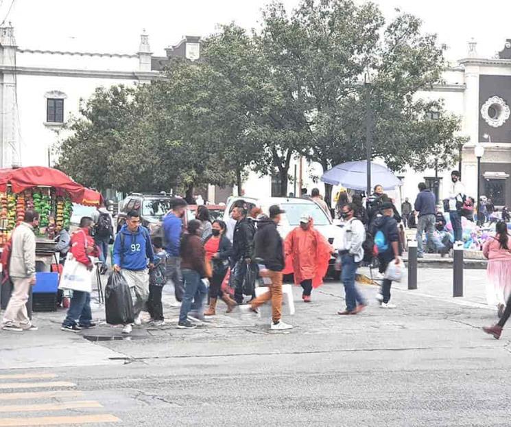 Abarrotan regios comercio por Buen Fin