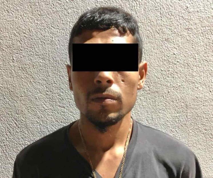 Detienen a hombre con moto robada en Escobedo