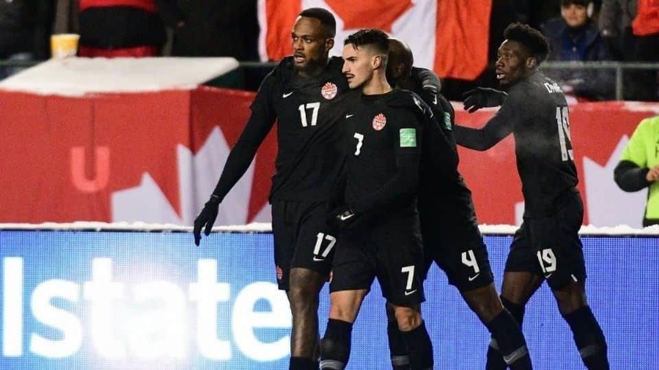 Va el Tri en picada; cae ahora contra Canadá 2-1 Va el Tri en picada; cae ahora contra Canadá 2-1