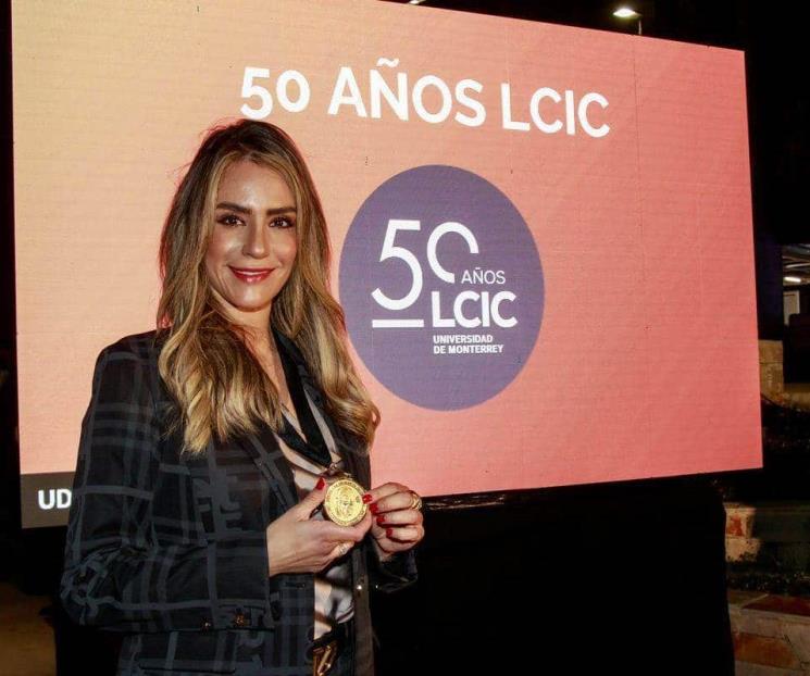 Destaca papel de medios como puente a soluciones sociales